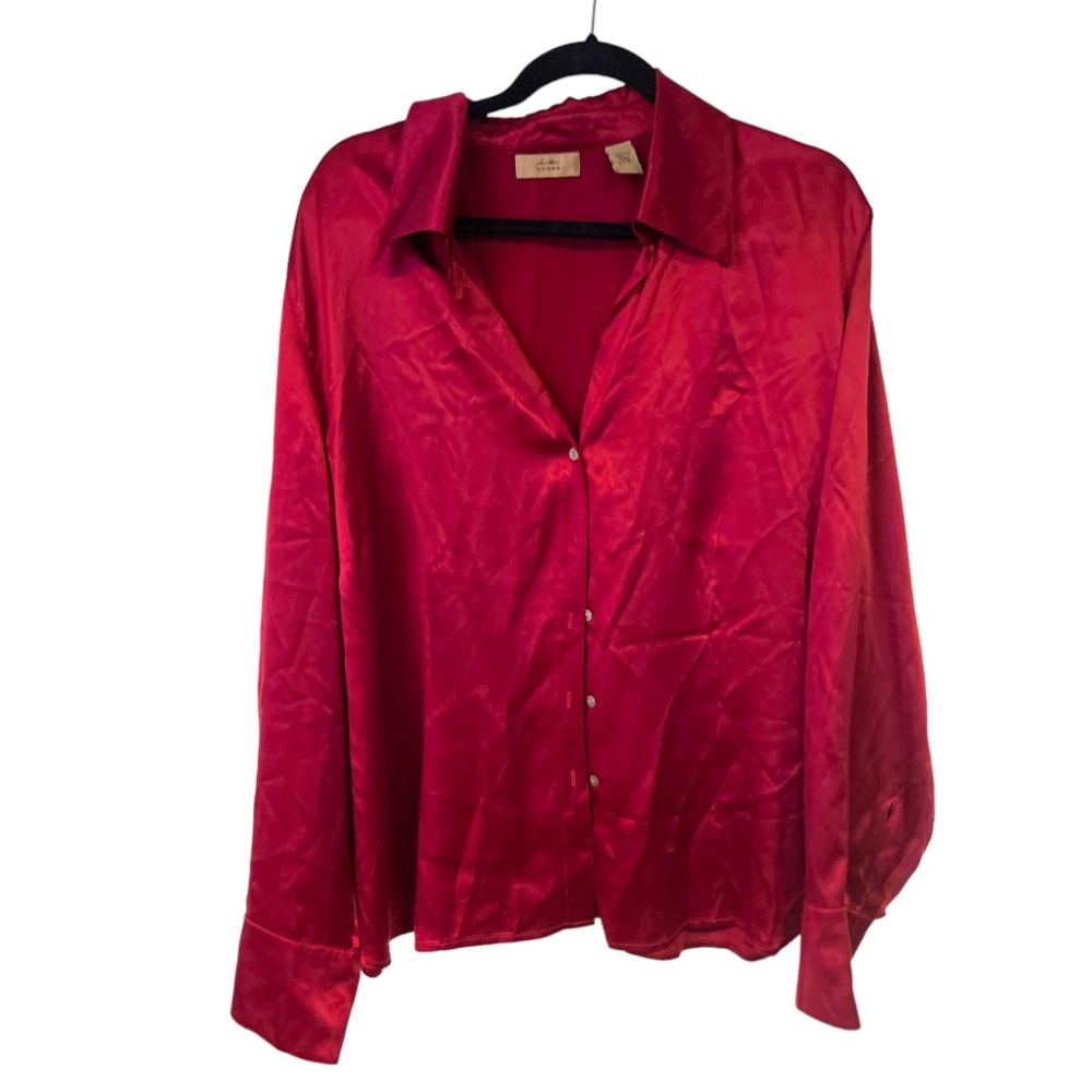 i.e. Woman Pink 100% Silk Long Sleeve Button Down Long Sleeve Top. 24W Barbie